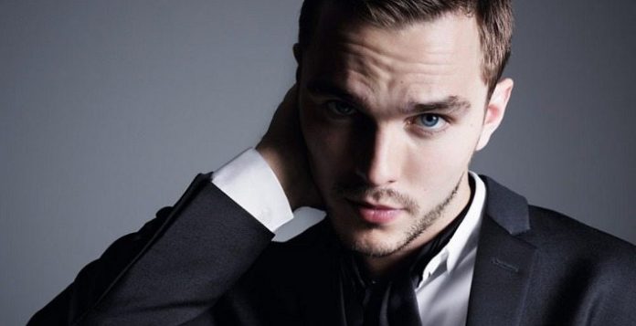 Nicholas hoult renfield