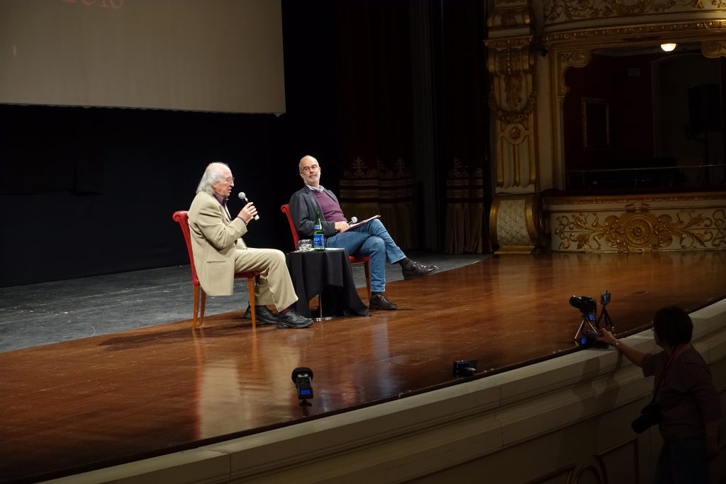 Vittorio Storaro con Fabio Ferzetti, critico cinematografico, che ha moderato l’incontro al Bif&st