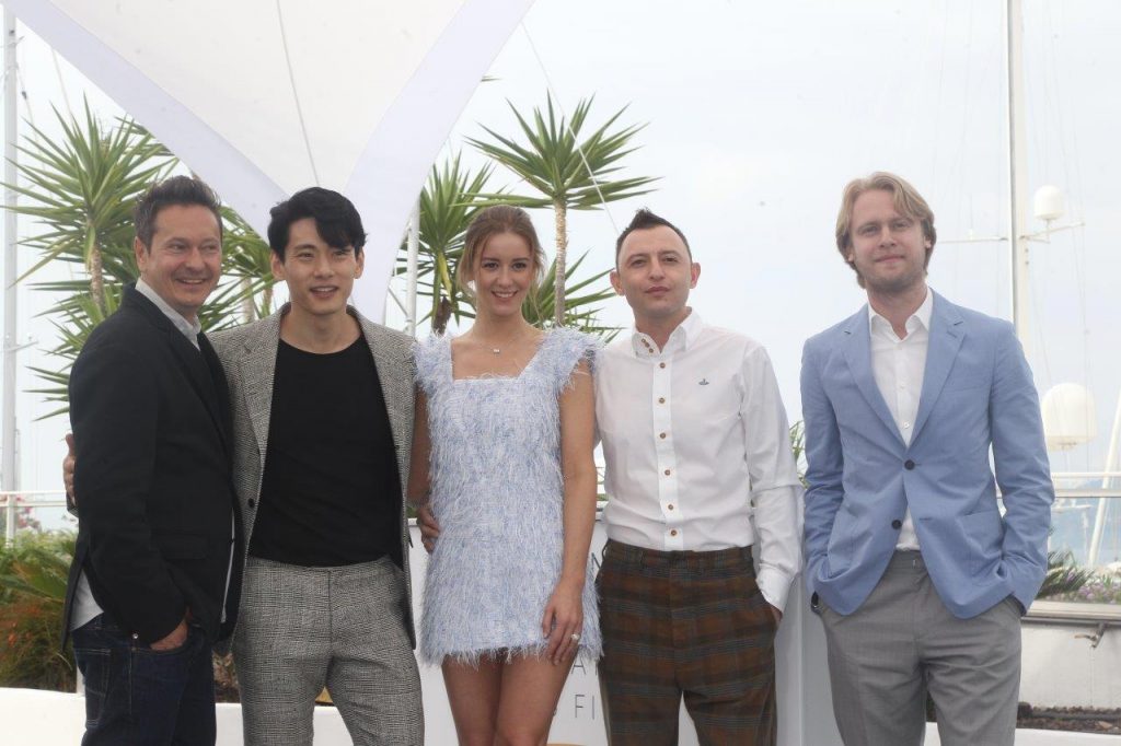 Il cast di Leto