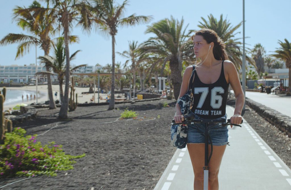 Generazione Low Cost, Adèle Exarchopoulos