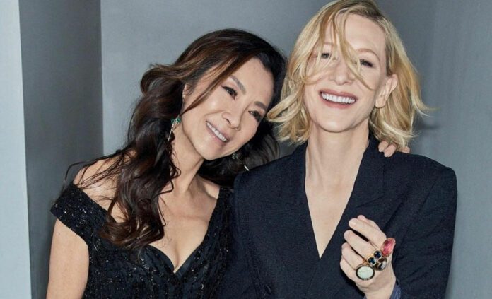 Michelle Yeoh Cate Blanchett (Ph. Alexi Lubomirski)