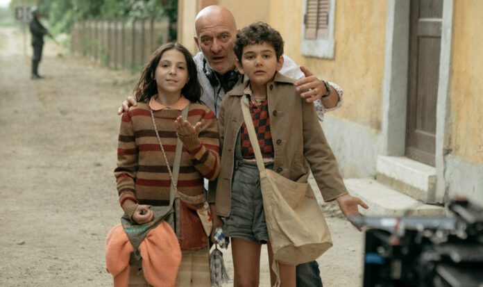 L'ultima volta che siamo stati bambini Claudio Bisio (Paolo Ciriello)