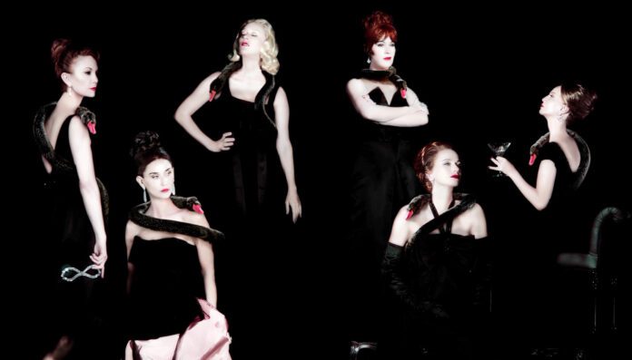 Naomi Watts, Diane Lane, Chloë Sevigny, Calista Flockhart, Demi Moore, Molly Ringwald, and Tom Hollander in Feud: Capote Vs. The Swans