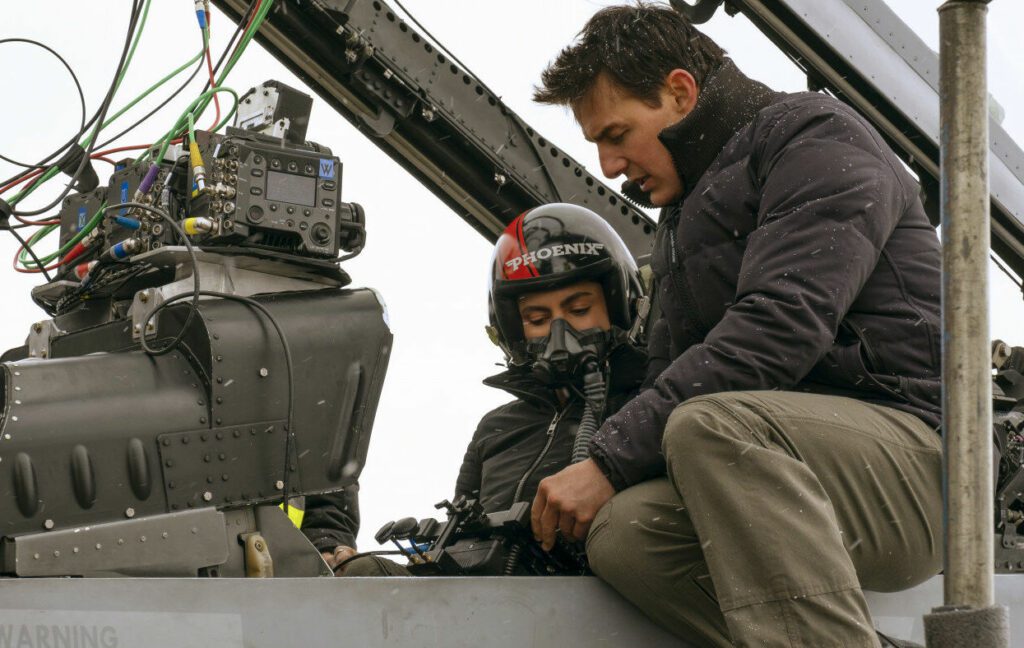 Top Gun Tom Cruise set