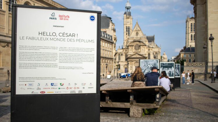 Hello César!, Peplum