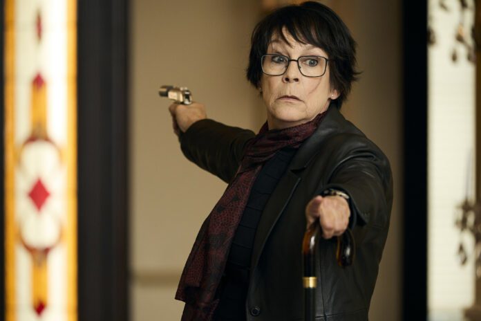 The Sticky, Jamie Lee Curtis