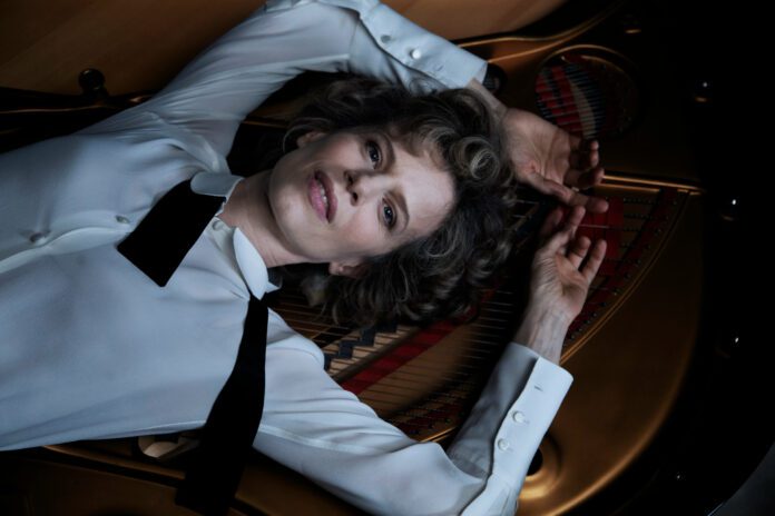 La vita accanto, Sonia Bergamasco