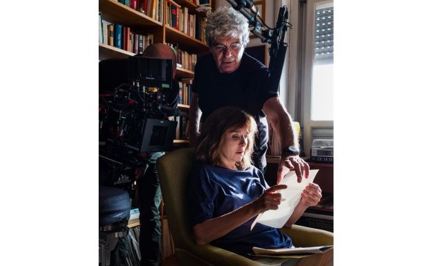 Mario Martone e Valeria Golino, Fuori Cannes 2025