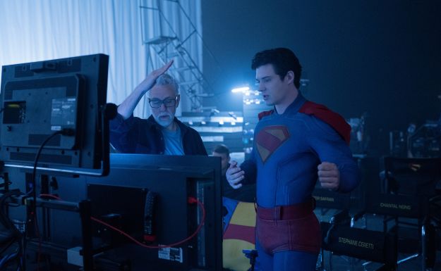 James Gunn con David Corenswet Superman