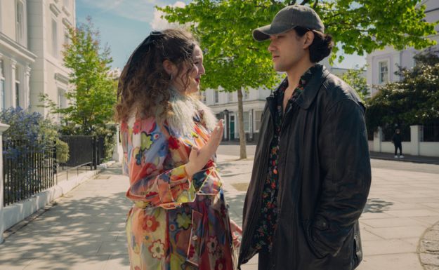 Megan Stalter e Will Sharpe, Too Much