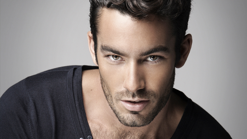 Aaron Diaz